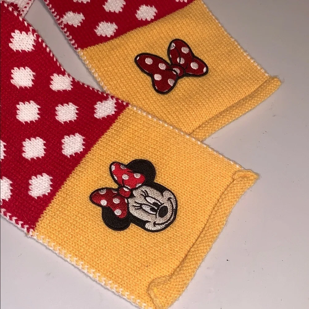 Disney Minnie Mouse Knit Patch Embellished Embroidered Polka Dot Winter Scarf